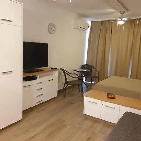 Sea Anemone Apartments * Paphos