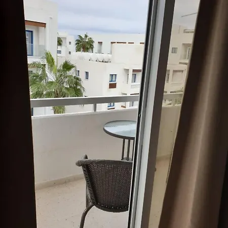 아파트 Apartments 파포스